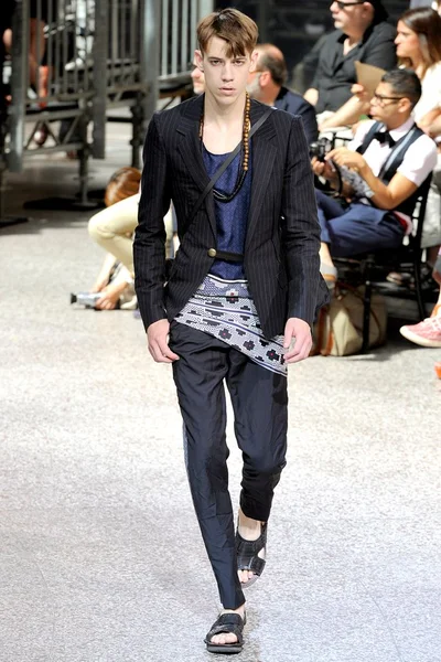 Look 41